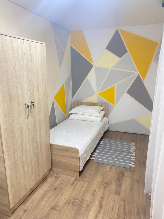 Like Home Rooms Almaty Bagian luar foto