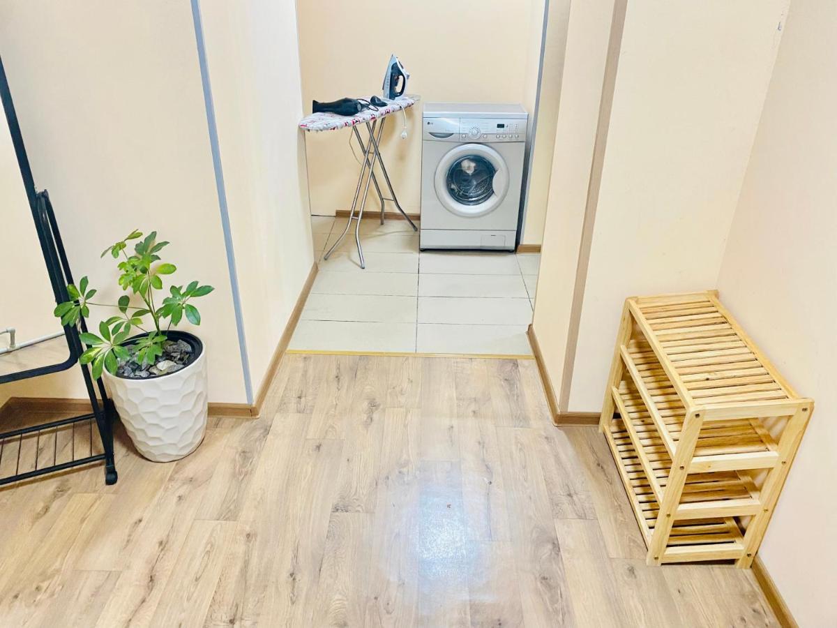 Like Home Rooms Almaty Bagian luar foto
